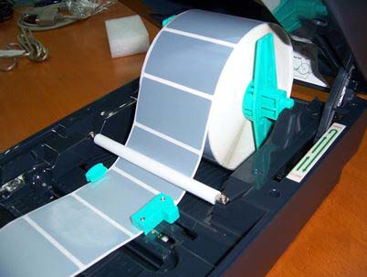 不干膠標(biāo)簽打印機在電子產(chǎn)品行業(yè)中的優(yōu)勢